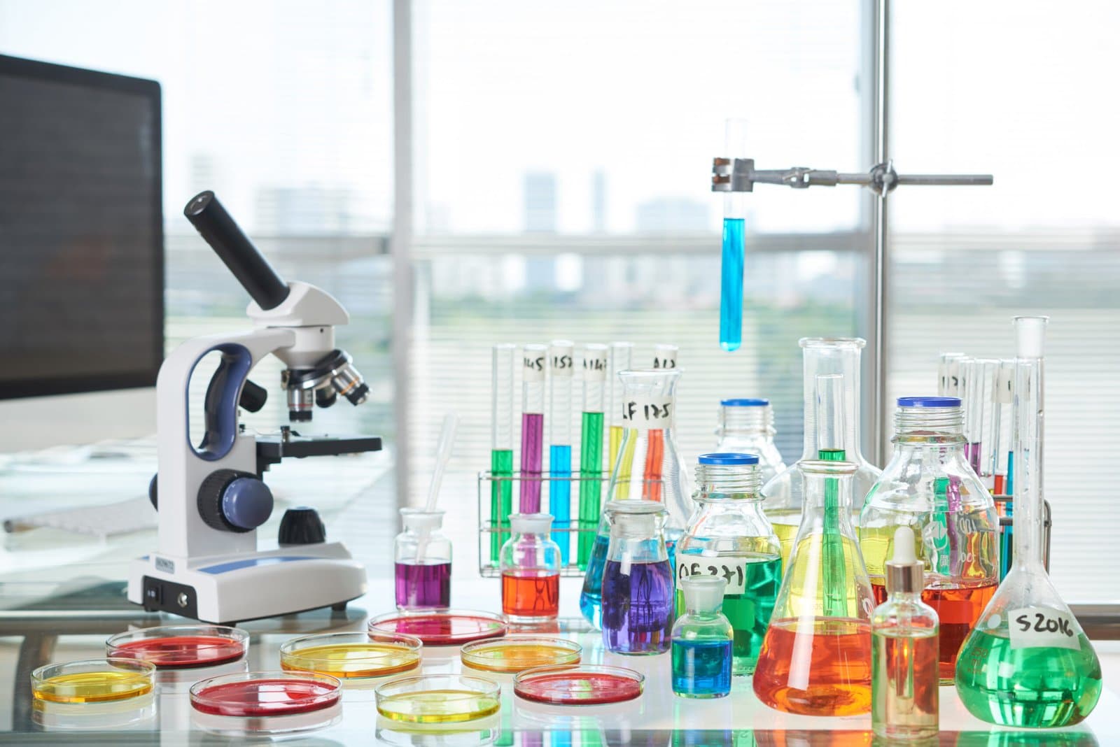 Common Chemical Compounds Used in Everyday Life