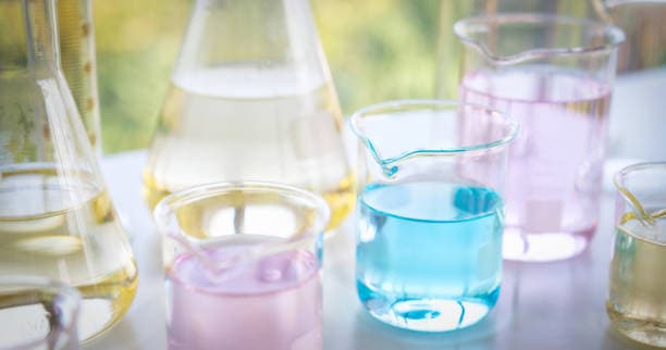 Mga Chemikal na Specialty na Nakatuon sa Serbisyo: Pagbuo ng isang Matibay na Mak